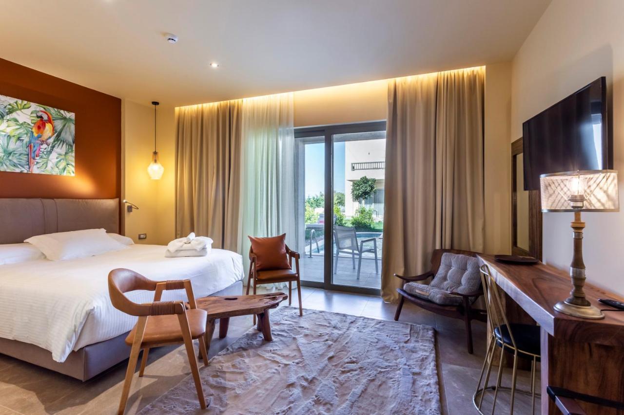 Elysian Luxury Hotel And Spa Kalamata Bagian luar foto