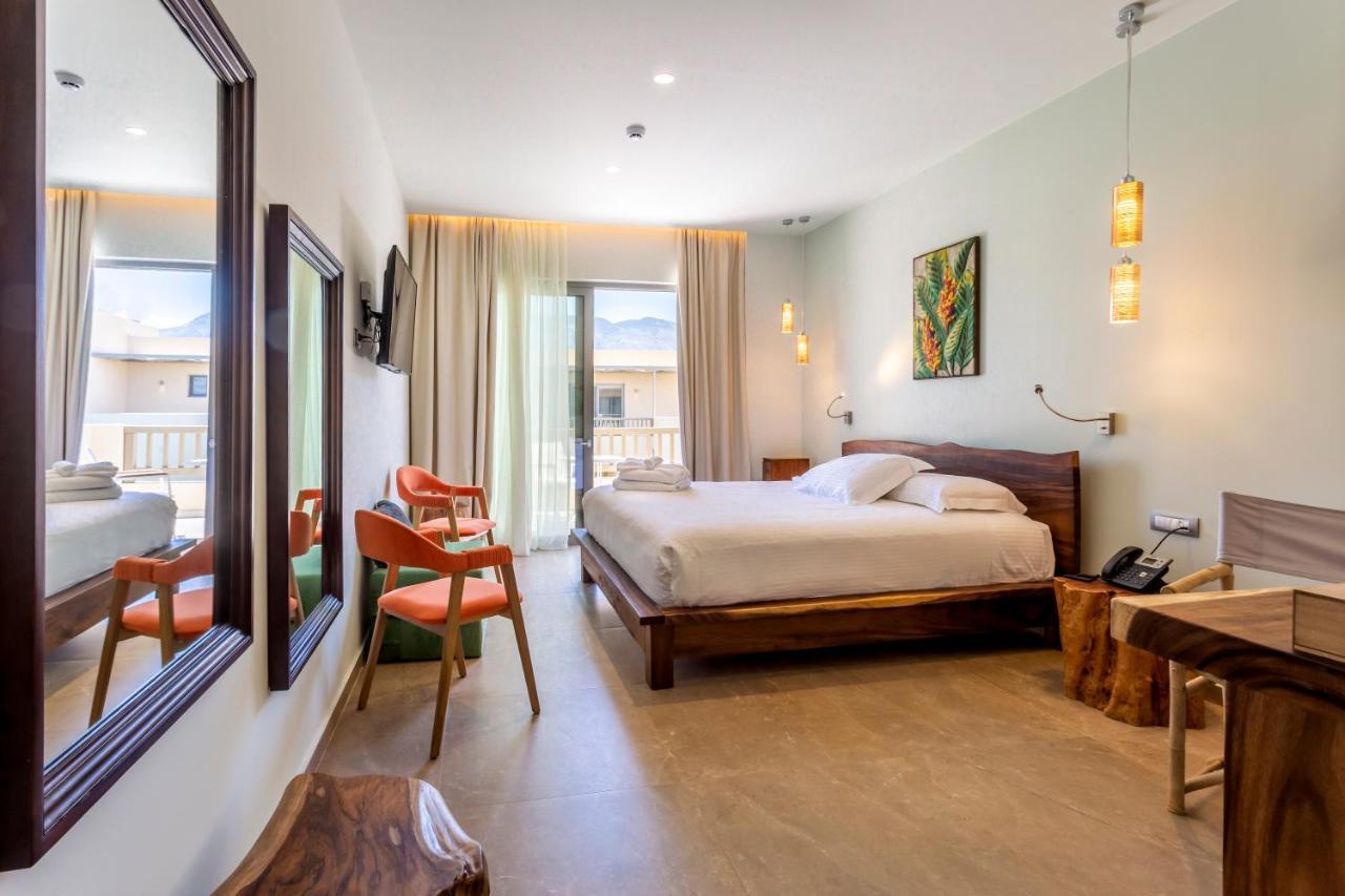 Elysian Luxury Hotel And Spa Kalamata Bagian luar foto
